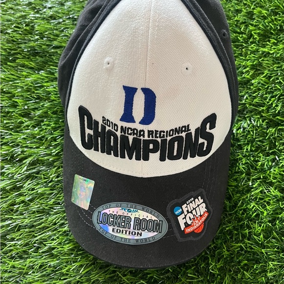 2010 NCAA DUKE Regional Champions Black and White Cap - Picture 1 of 6